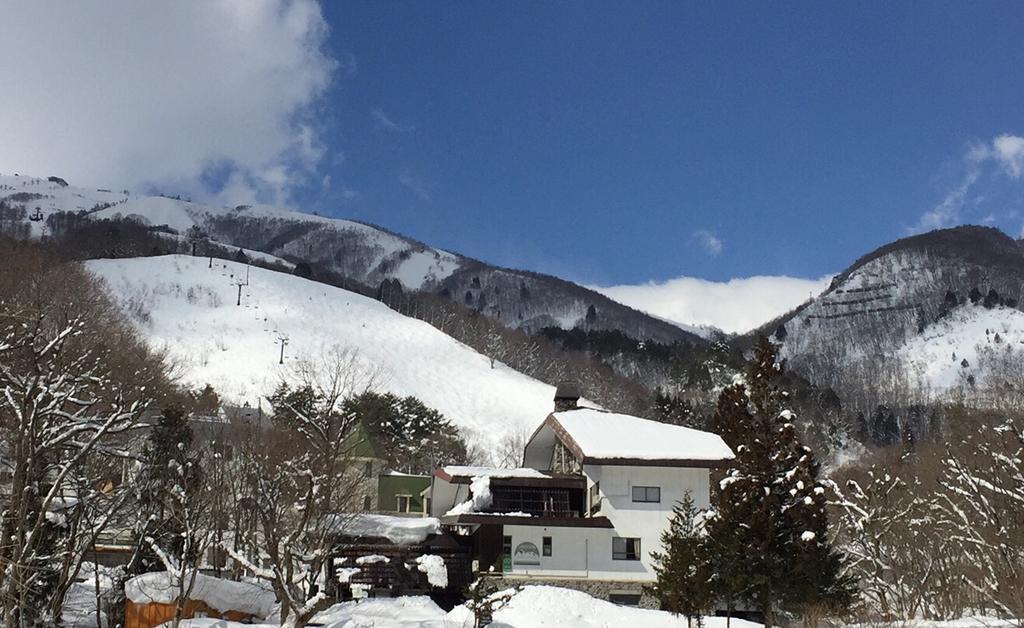 白马地标八方山林小屋 白马村 外观 照片